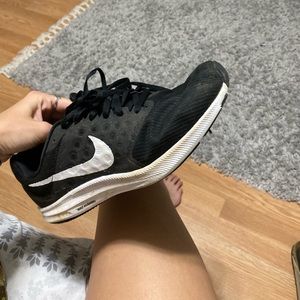 black nike running shoes